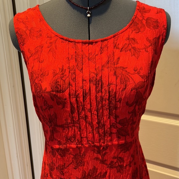 Sag Harbor Petite Floral Red Dress - Picture 2 of 5